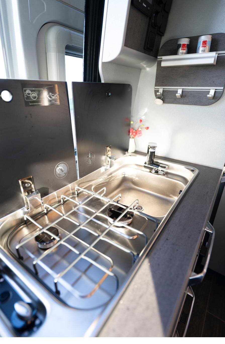Automatik Camper Küchenzeile mit Spüle und Gasherd